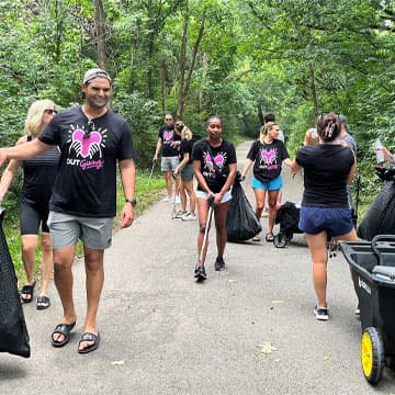 out of home advertising outfront outgiving 2024