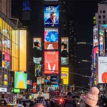 out of home digital billboard advertising new york city times square