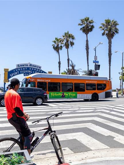 out of home transit advertising los angeles bus